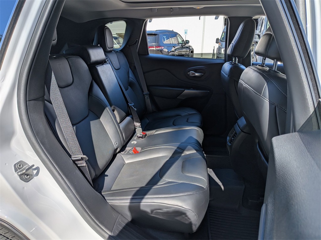 2019 Jeep Cherokee Limited photo 23