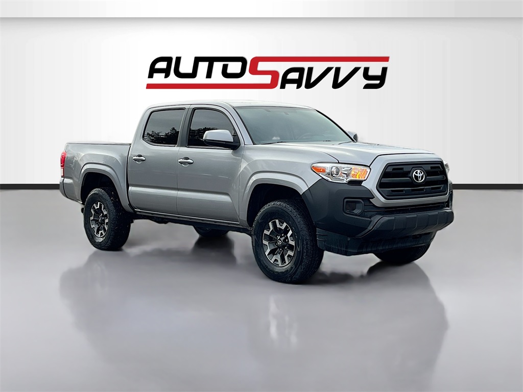 2017 Toyota Tacoma SR's photo