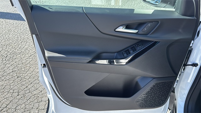 new 2026 Chevrolet Equinox car, priced at $30,820