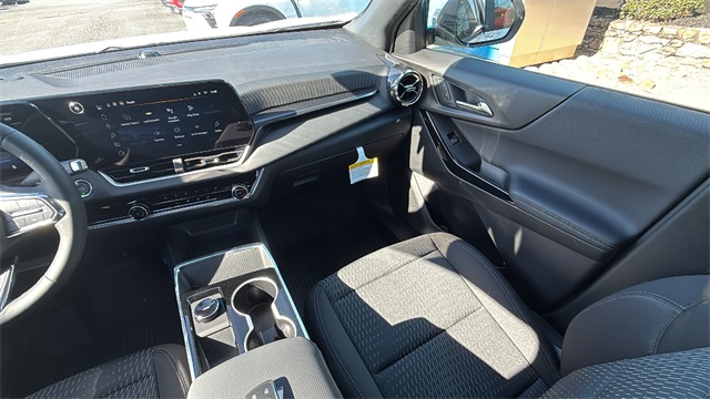 new 2026 Chevrolet Equinox car, priced at $30,820