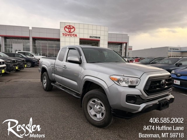 2022 Toyota Tacoma SR's photo
