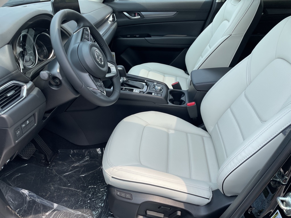 2025 Mazda CX-5 2.5 S Preferred photo 13