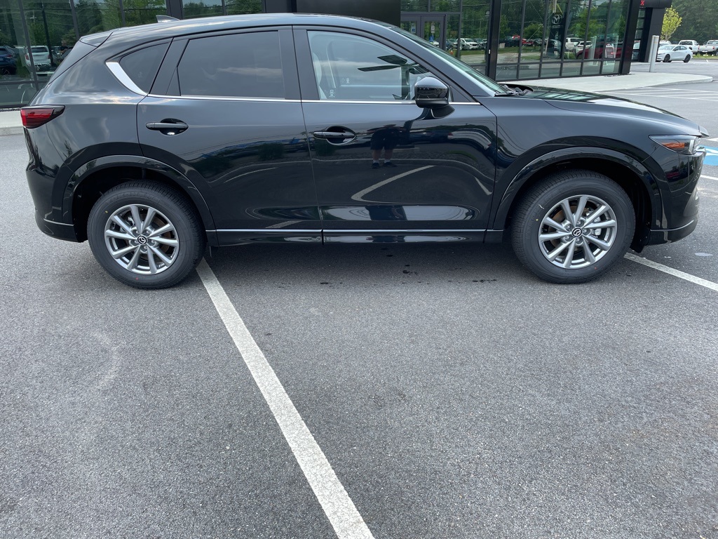 2025 Mazda CX-5 2.5 S Preferred photo 3
