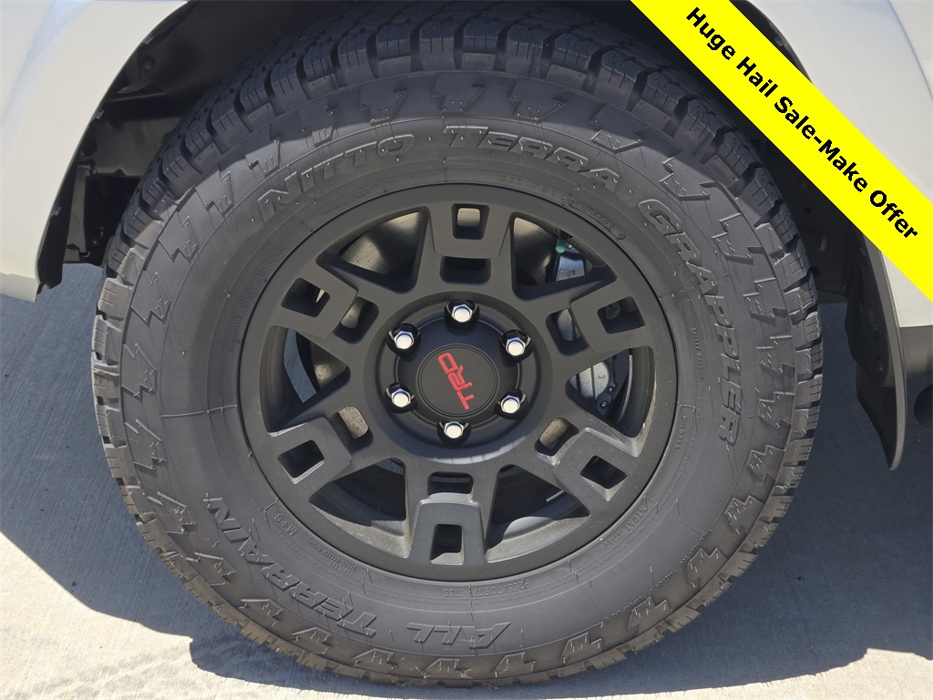 2024 Toyota 4Runner SR5 Premium photo 9