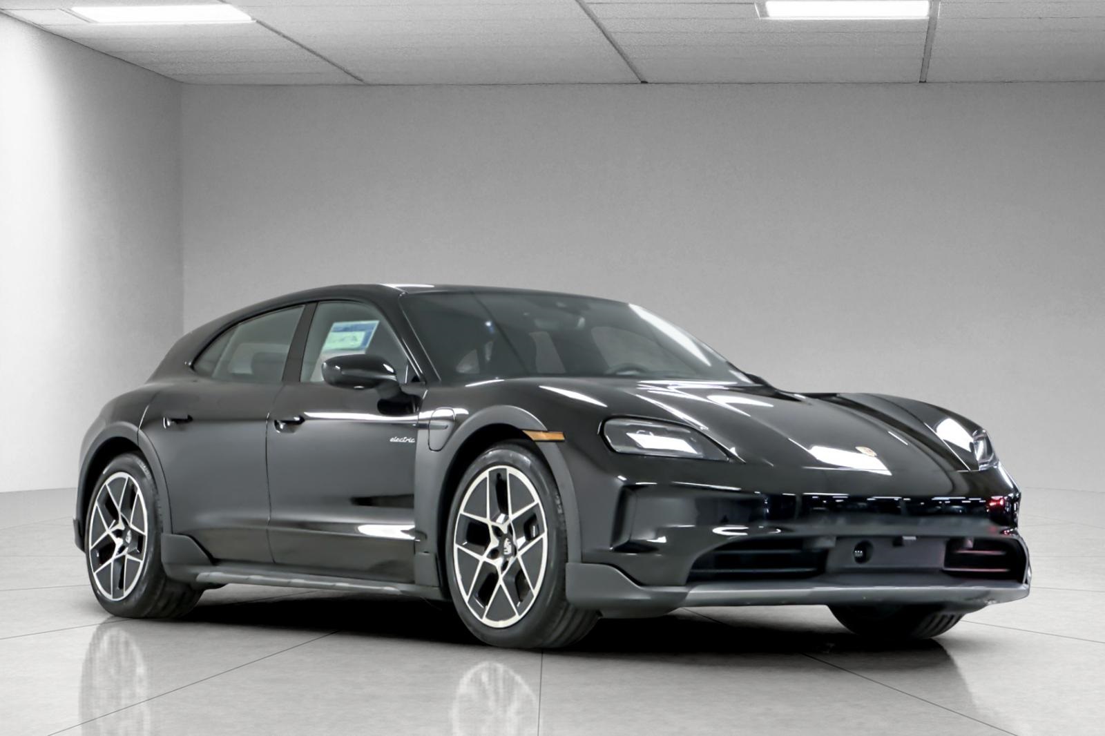 2025 Porsche Taycan 4 Cross Turismo photo 10