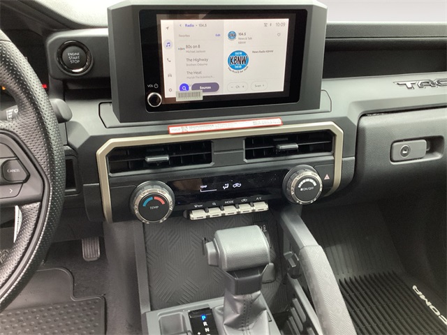 2025 Toyota Tacoma SR XtraCab photo 11