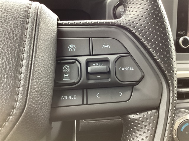 2025 Toyota Tacoma SR XtraCab photo 17