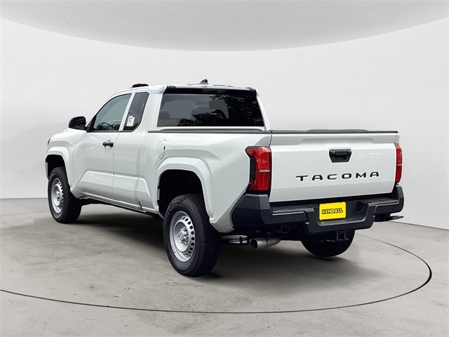 2025 Toyota Tacoma SR XtraCab photo 3