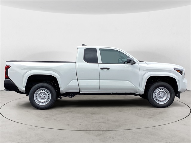 2025 Toyota Tacoma SR XtraCab photo 6