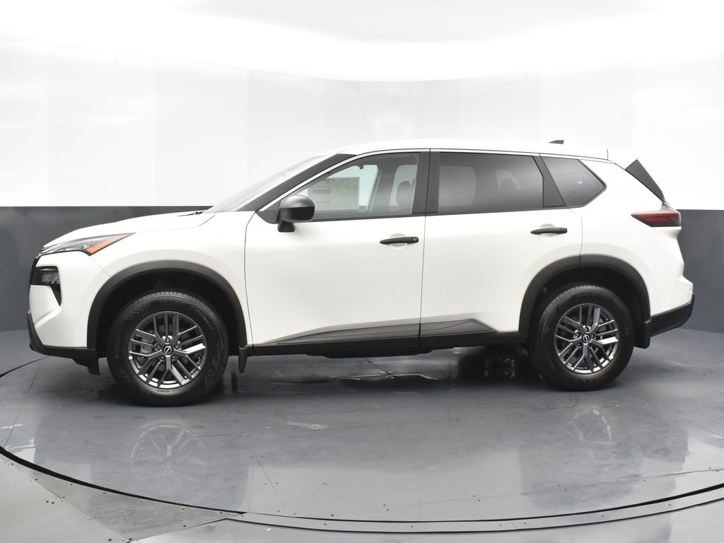2026 Nissan Rogue S photo 3