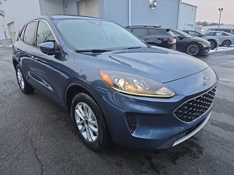2020 Ford Escape SE's photo