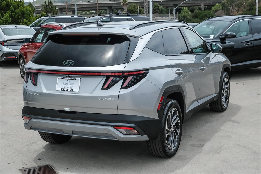 2025 Hyundai Tucson Hybrid Limited photo 2