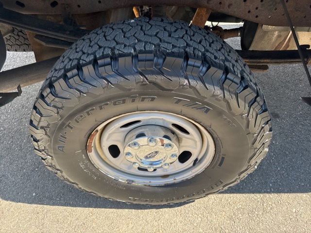 2014 Green Ford Super Duty F-250 SRW XL 4X4 Truck