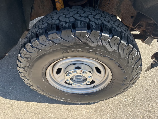 2014 Green Ford Super Duty F-250 SRW XL 4X4 Truck