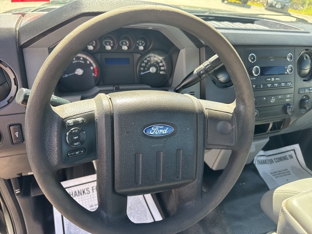 2014 Green Ford Super Duty F-250 SRW XL 4X4 Truck