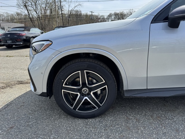 2025 Mercedes Benz GLC 300 4MATIC photo 8