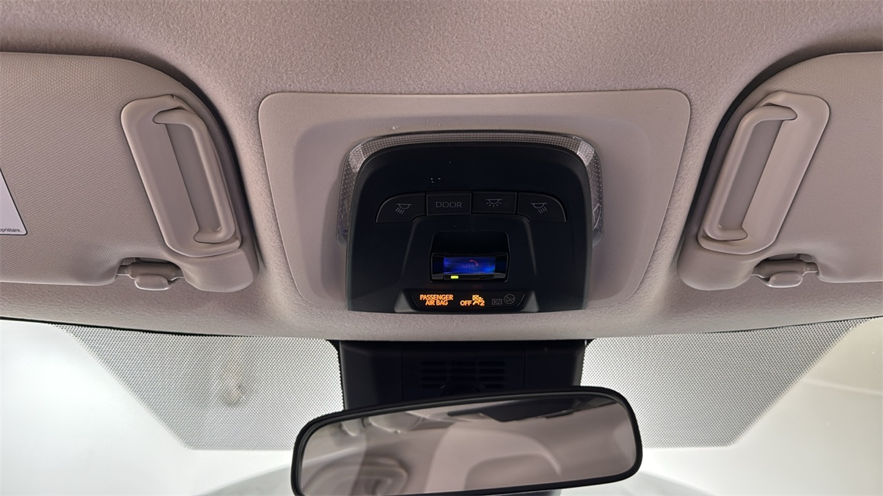 2026 Toyota Corolla LE photo 11