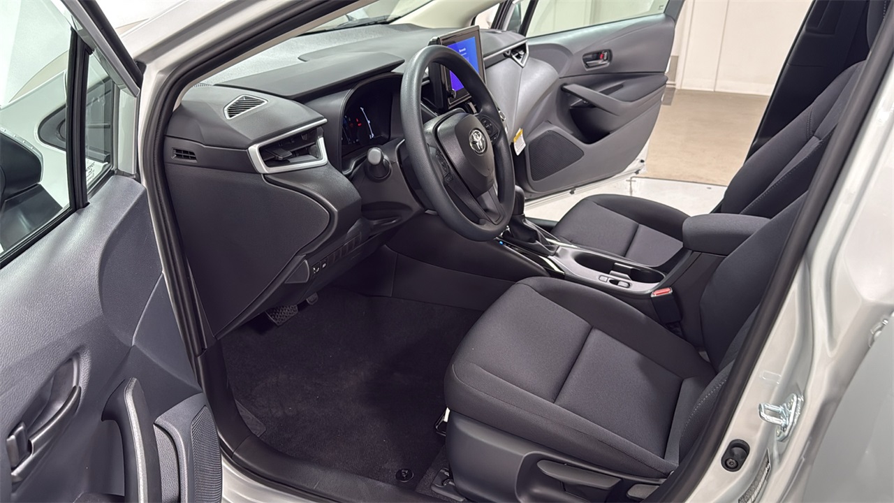 2026 Toyota Corolla LE photo 12
