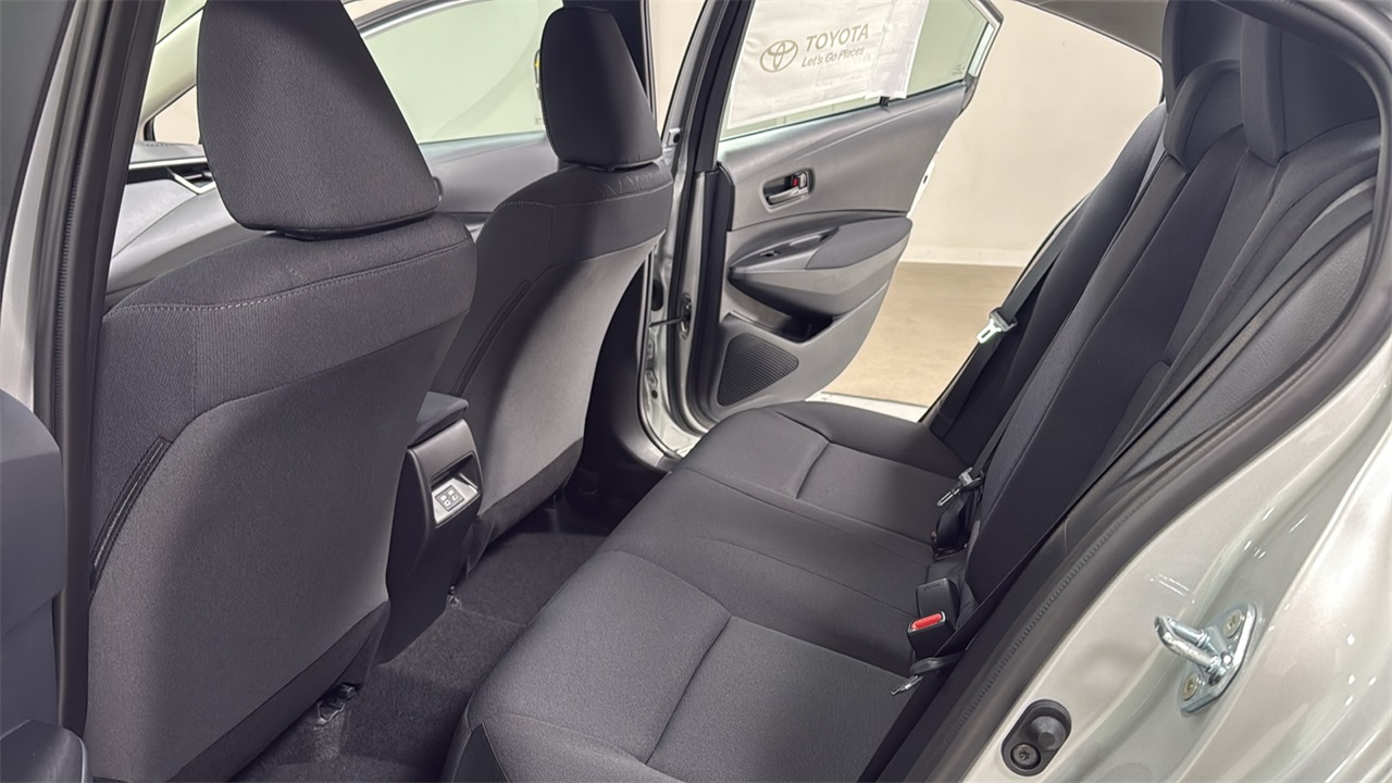 2026 Toyota Corolla LE photo 15