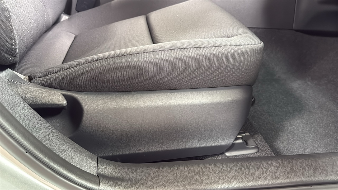 2026 Toyota Corolla LE photo 20