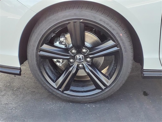 New 2025 Honda Accord Hybrid Sedan