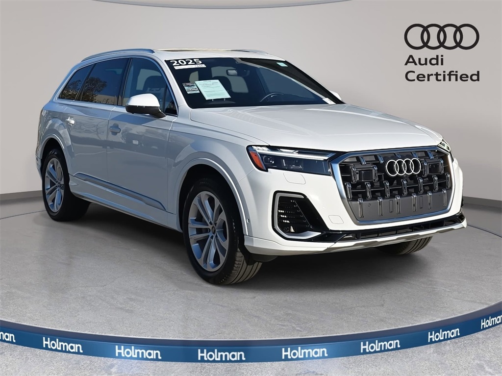 2025 Audi Q7 Premium Plus's photo