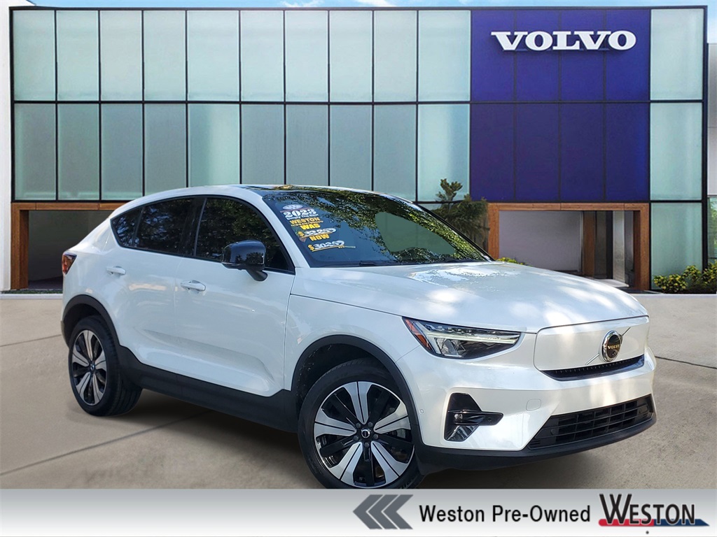 used 2023 Volvo C40 Recharge Pure Electric car, priced at $24,966