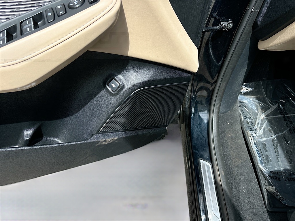 2023 Acura MDX SH-AWD Advance photo 19
