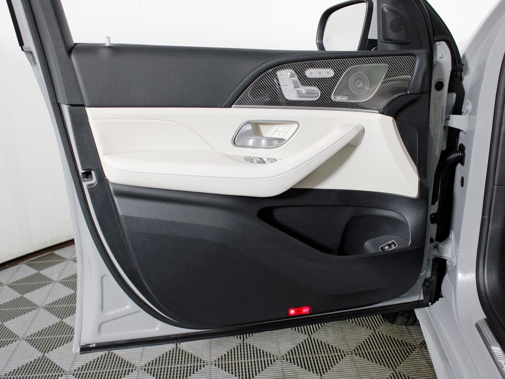 new 2026 Mercedes-Benz GLE car, priced at $103,720