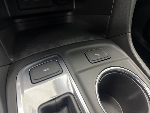 used 2023 Chevrolet Equinox car, priced at $21,998