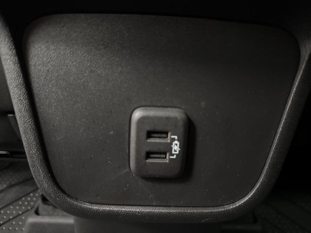 used 2023 Chevrolet Equinox car, priced at $21,998