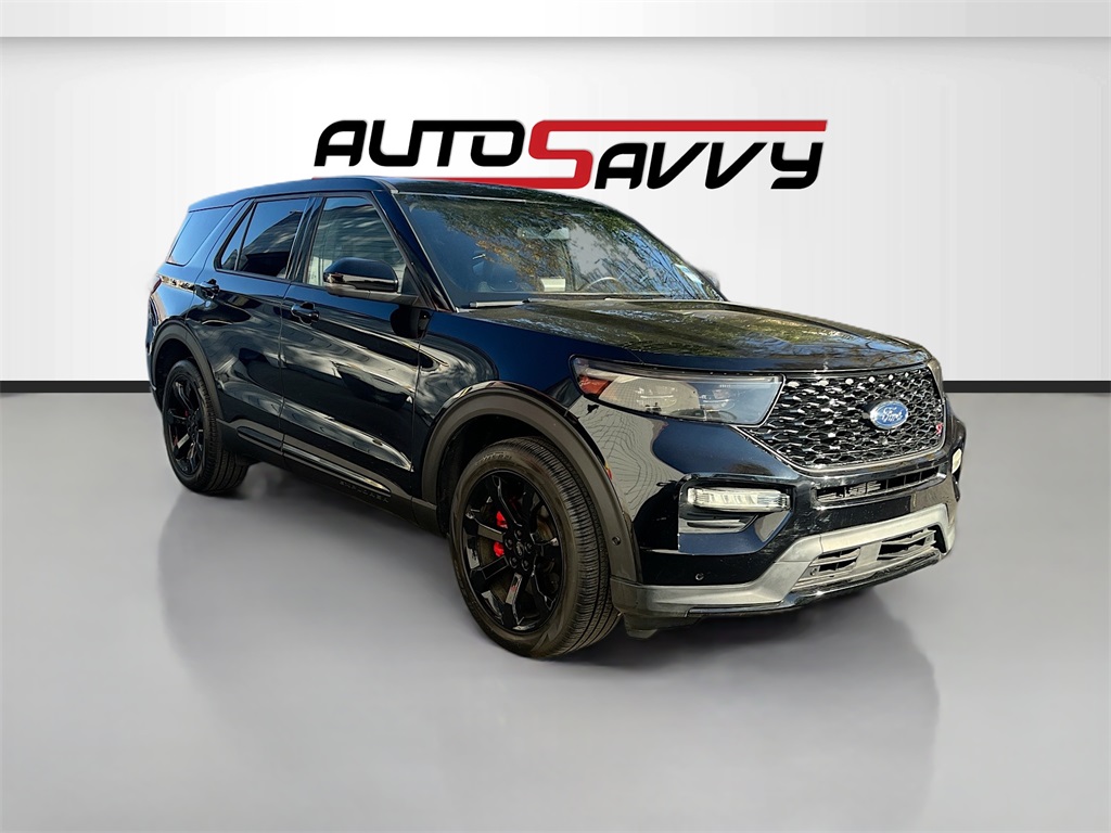 2022 Ford Explorer ST's photo