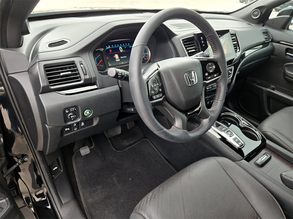 2022 Honda Pilot Black Edition photo 9
