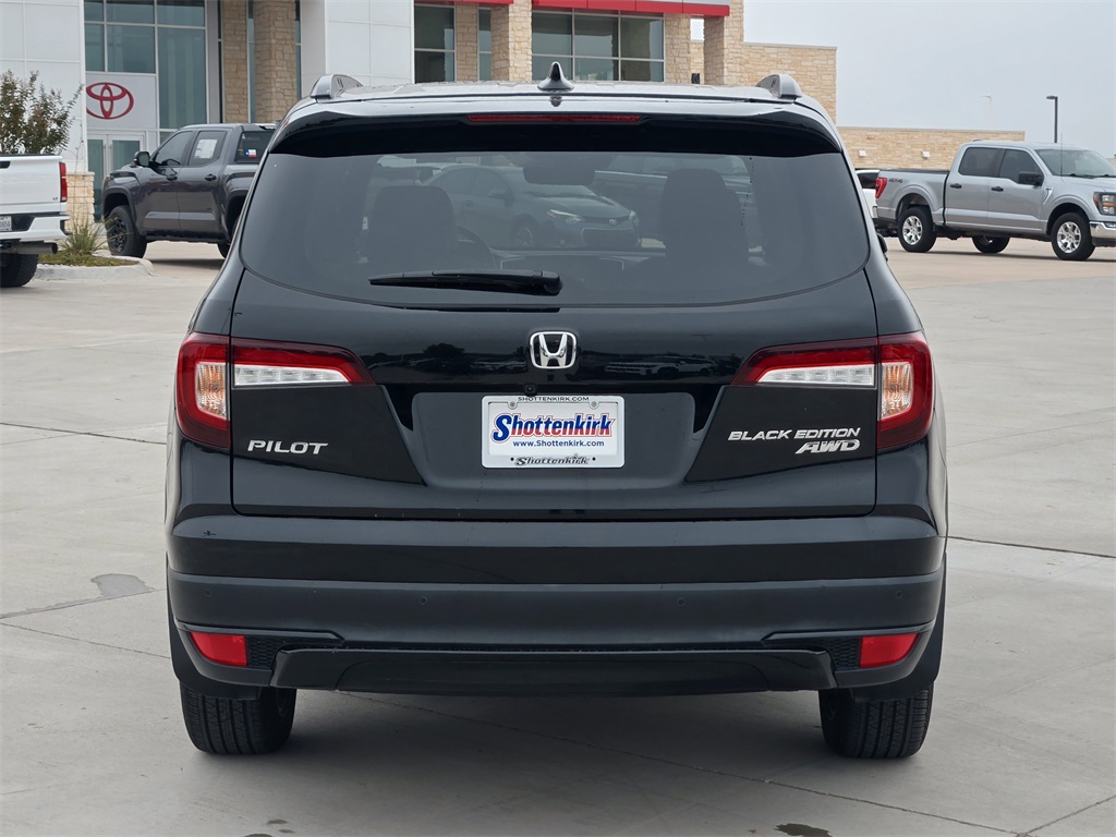 2022 Honda Pilot Black Edition photo 6