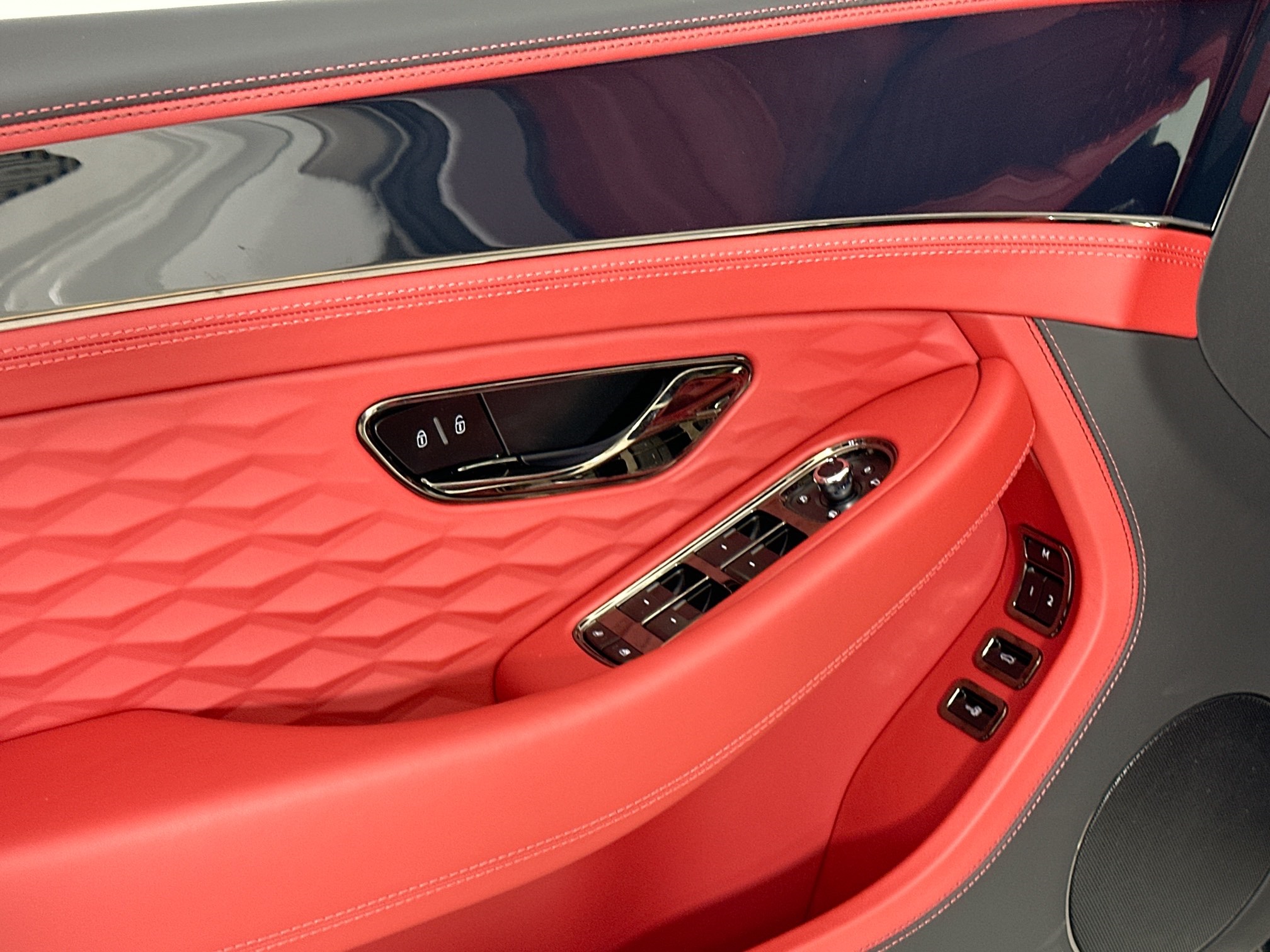 new 2025 Bentley Continental GT car