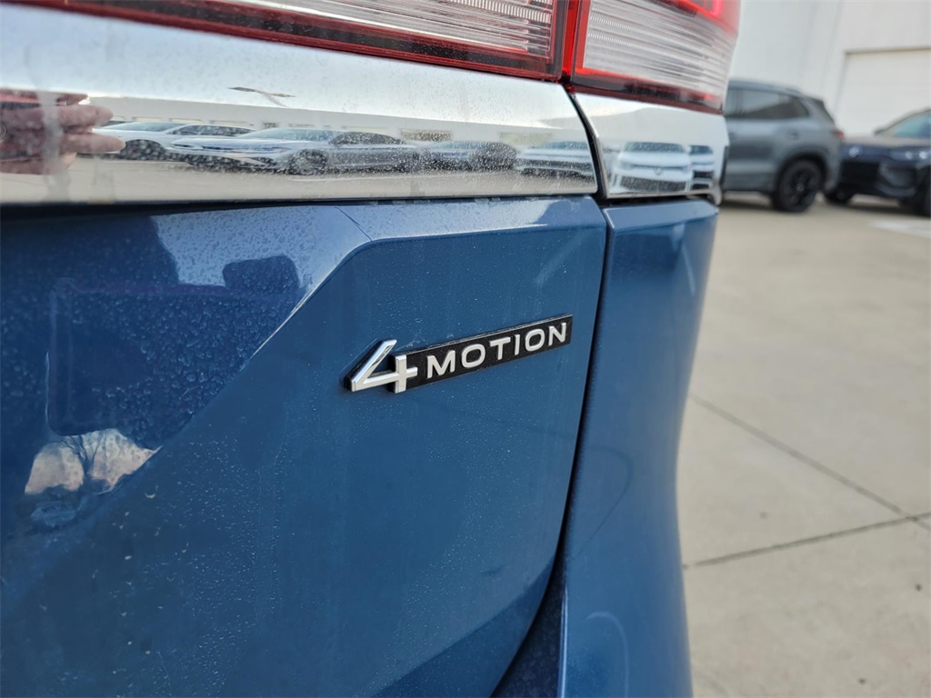 used 2025 Volkswagen Atlas car, priced at $42,500