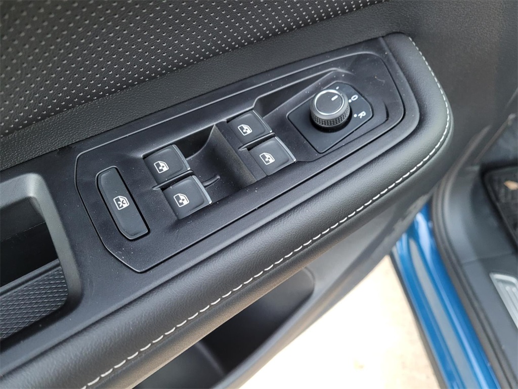 used 2025 Volkswagen Atlas car, priced at $42,500