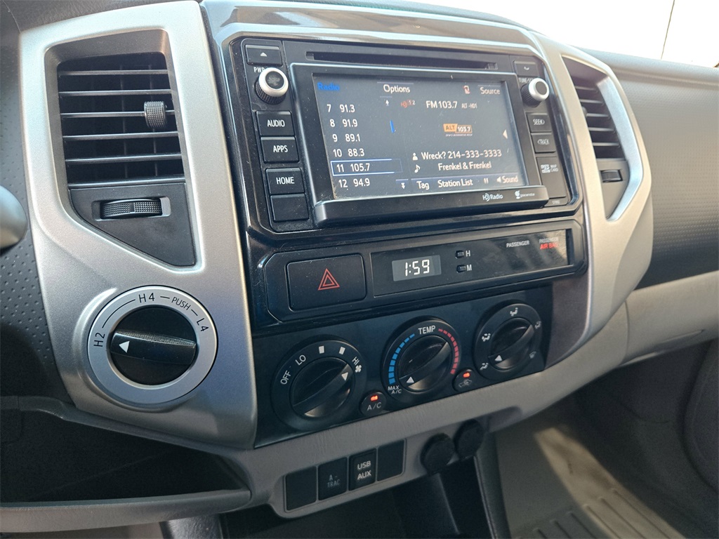 2014 Toyota Tacoma Base Double Cab photo 17