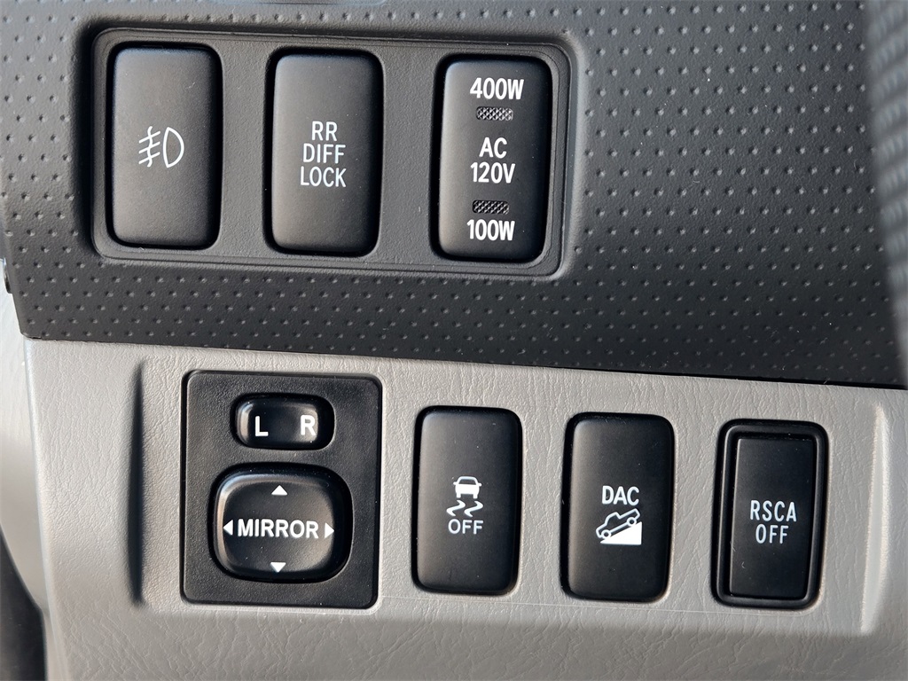 2014 Toyota Tacoma Base Double Cab photo 23