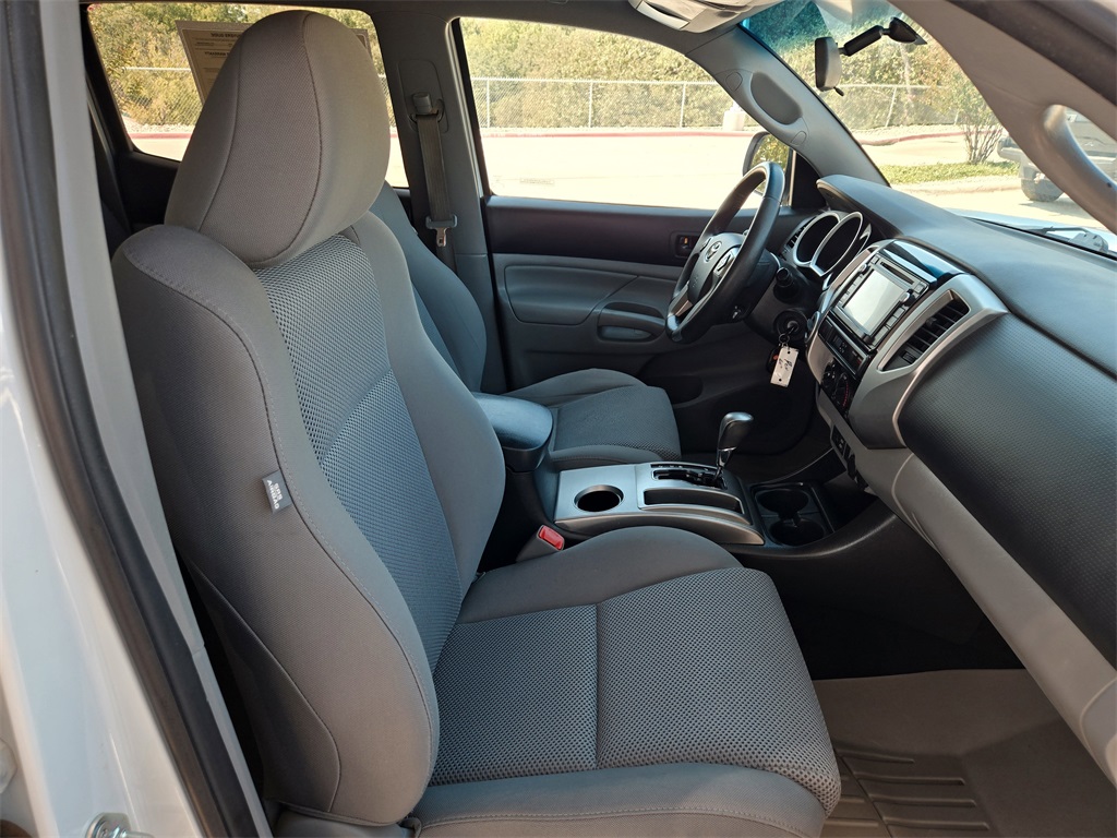 2014 Toyota Tacoma Base Double Cab photo 26