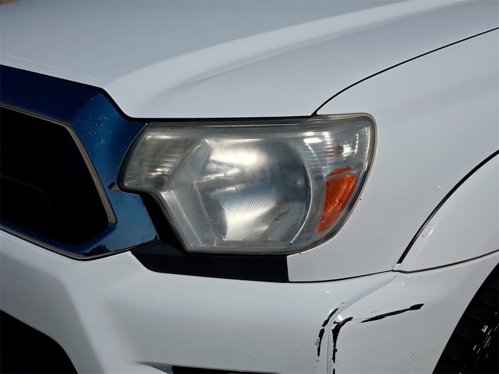 2014 Toyota Tacoma Base Double Cab photo 3