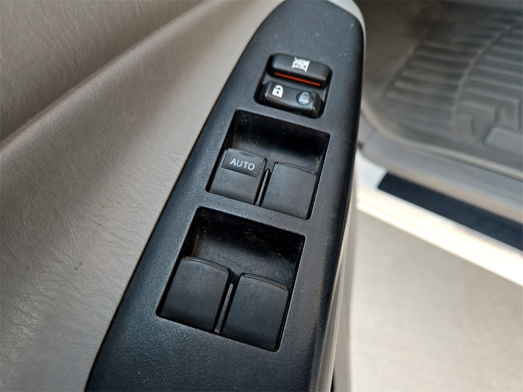 2014 Toyota Tacoma Base Double Cab photo 31