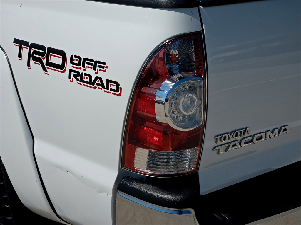 2014 Toyota Tacoma Base Double Cab photo 6