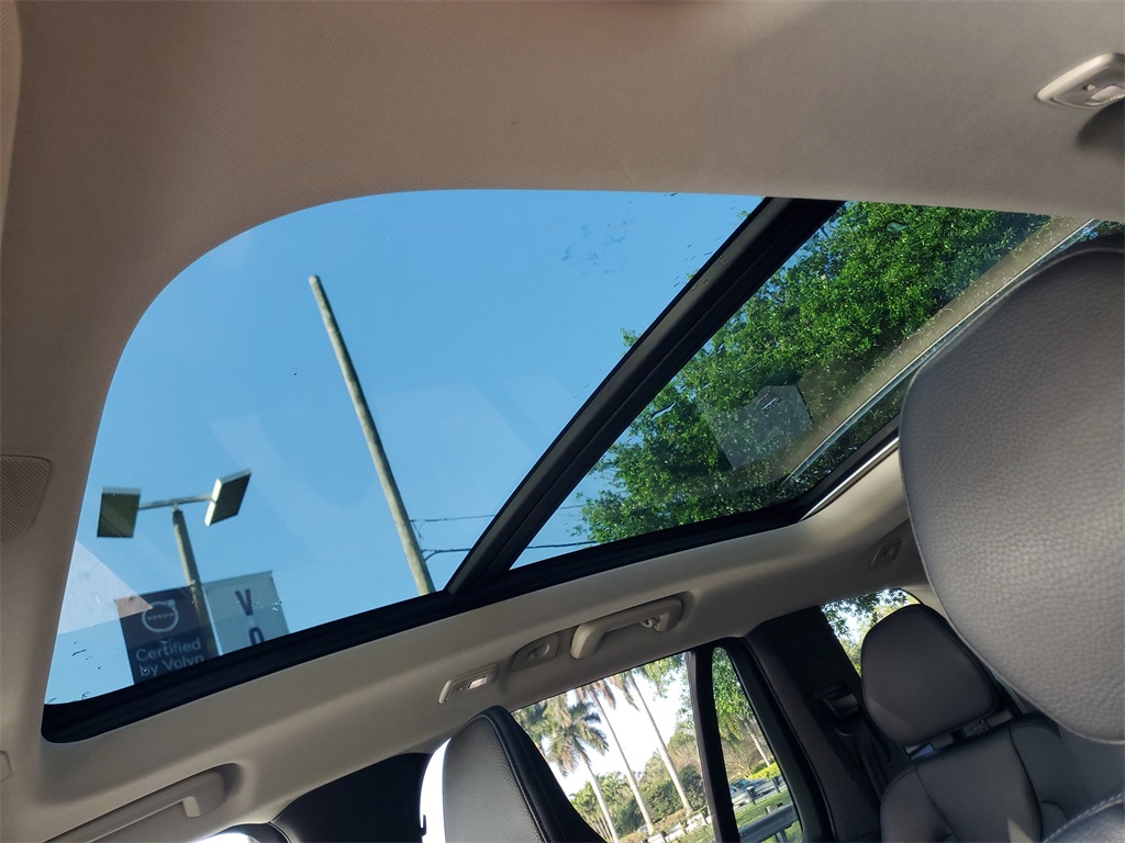 used 2023 Volvo XC90 car, priced at $38,795