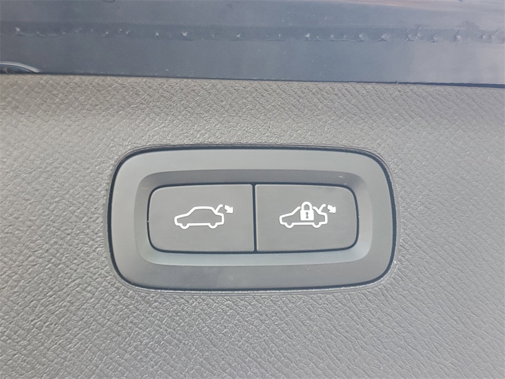 used 2023 Volvo XC90 car, priced at $38,795