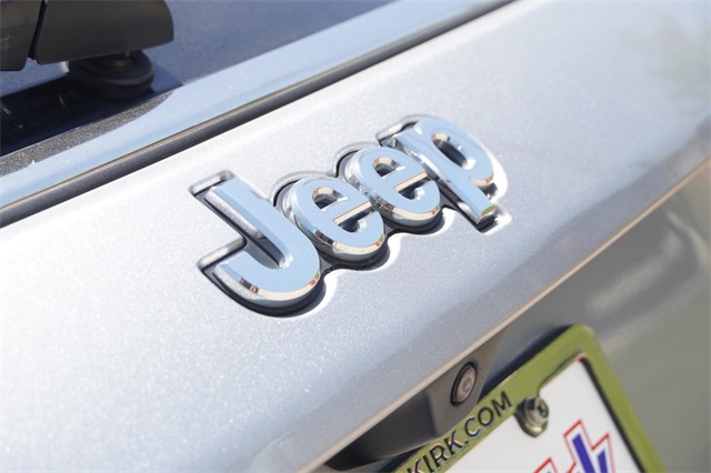 2022 Jeep Compass Limited photo 10