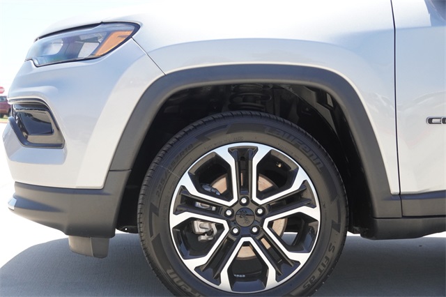 2022 Jeep Compass Limited photo 5