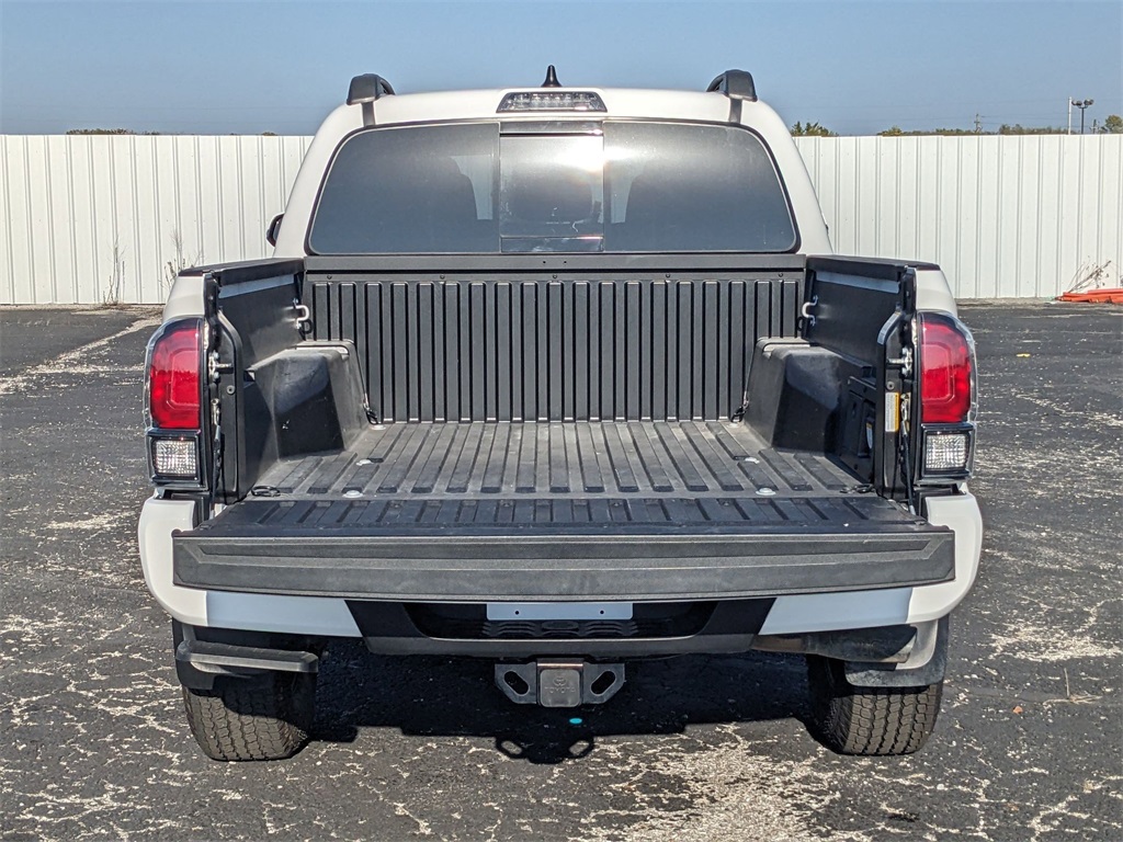 2022 Toyota Tacoma TRD Pro photo 30