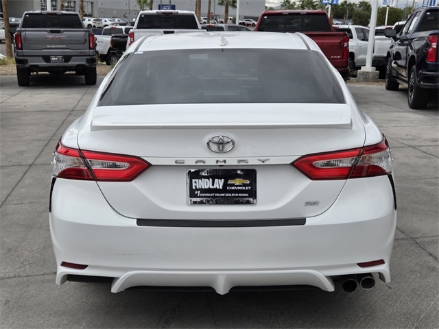 2020 Toyota Camry SE photo 2