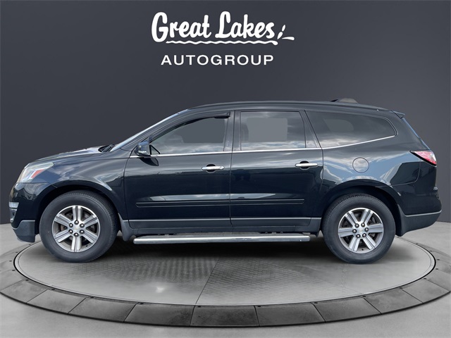2015 Chevrolet Traverse 2LT photo 2
